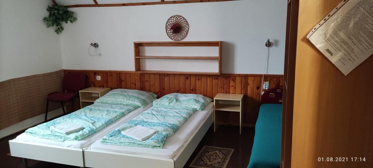 Ubytovanie 184, Bed And Braekfast 184 Stara Lesna Exterior foto