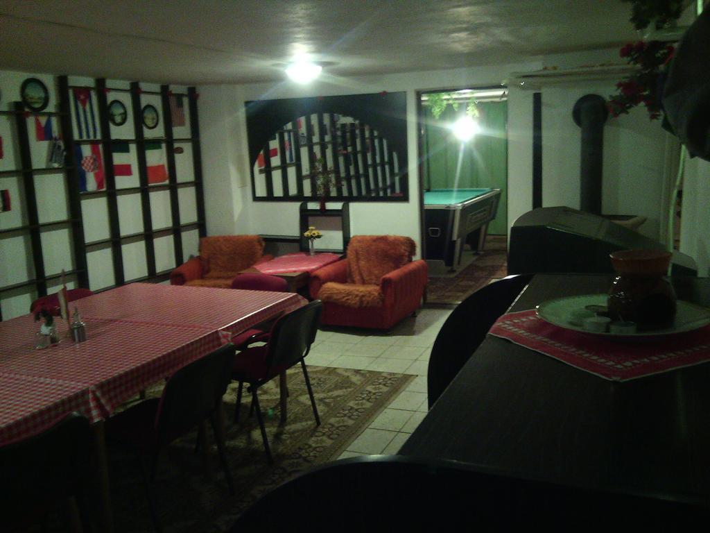 Ubytovanie 184, Bed And Braekfast 184 Stara Lesna Exterior foto