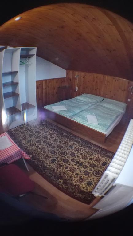 Ubytovanie 184, Bed And Braekfast 184 Stara Lesna Exterior foto