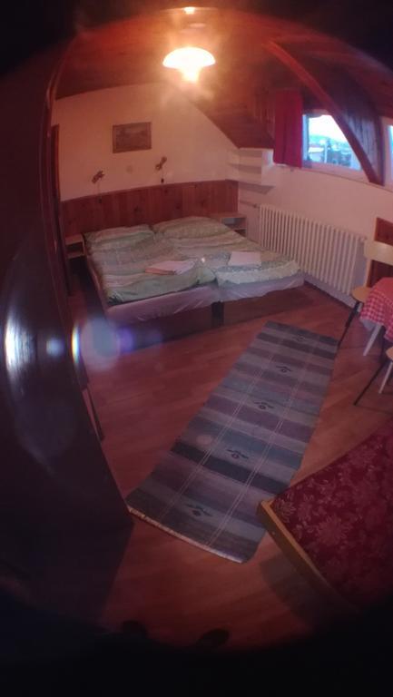 Ubytovanie 184, Bed And Braekfast 184 Stara Lesna Exterior foto