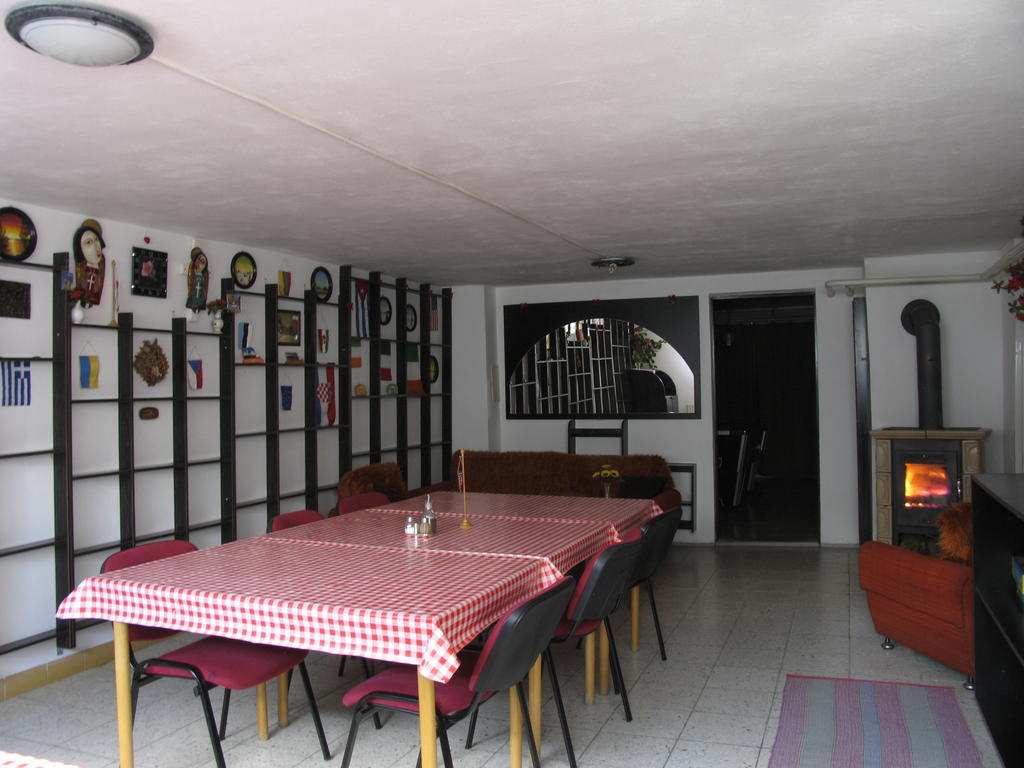 Ubytovanie 184, Bed And Braekfast 184 Stara Lesna Exterior foto